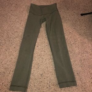 Cropped lululemon leggings.